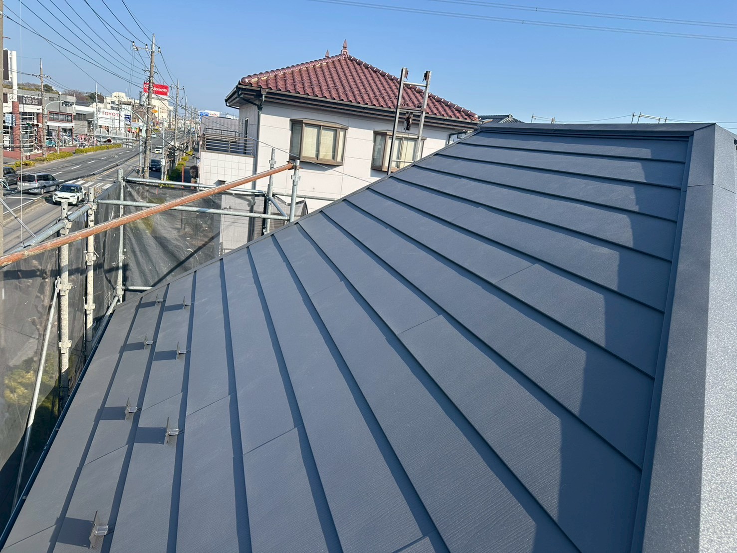 新規屋根材の施工準備